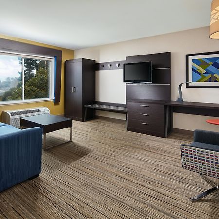 Holiday Inn Express Hotel & Suites Belmont By Ihg Εξωτερικό φωτογραφία