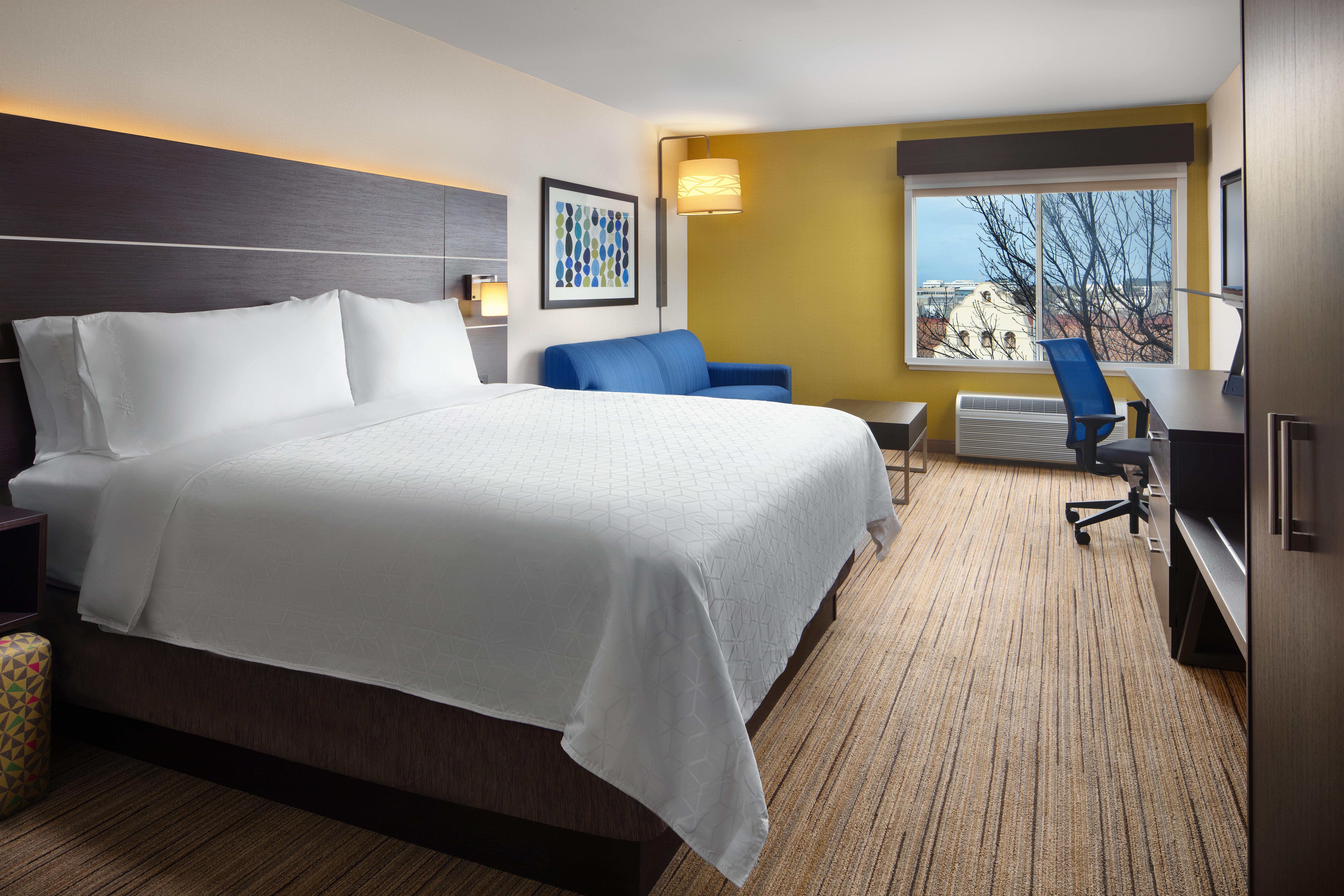 Holiday Inn Express Hotel & Suites Belmont By Ihg Εξωτερικό φωτογραφία